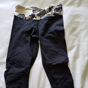 Run for your life Crop Lace laceoflage